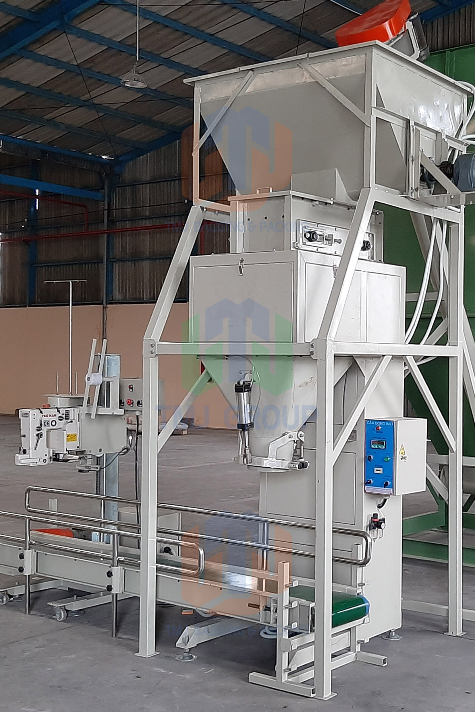 Máy cân đóng bao nguyên liệu dạng hạt và dạng bột