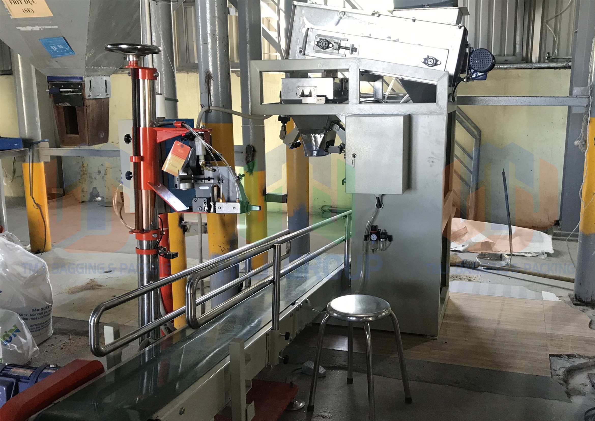 Máy cân đóng bao tinh bột mì, tinh bột sắn, bao van