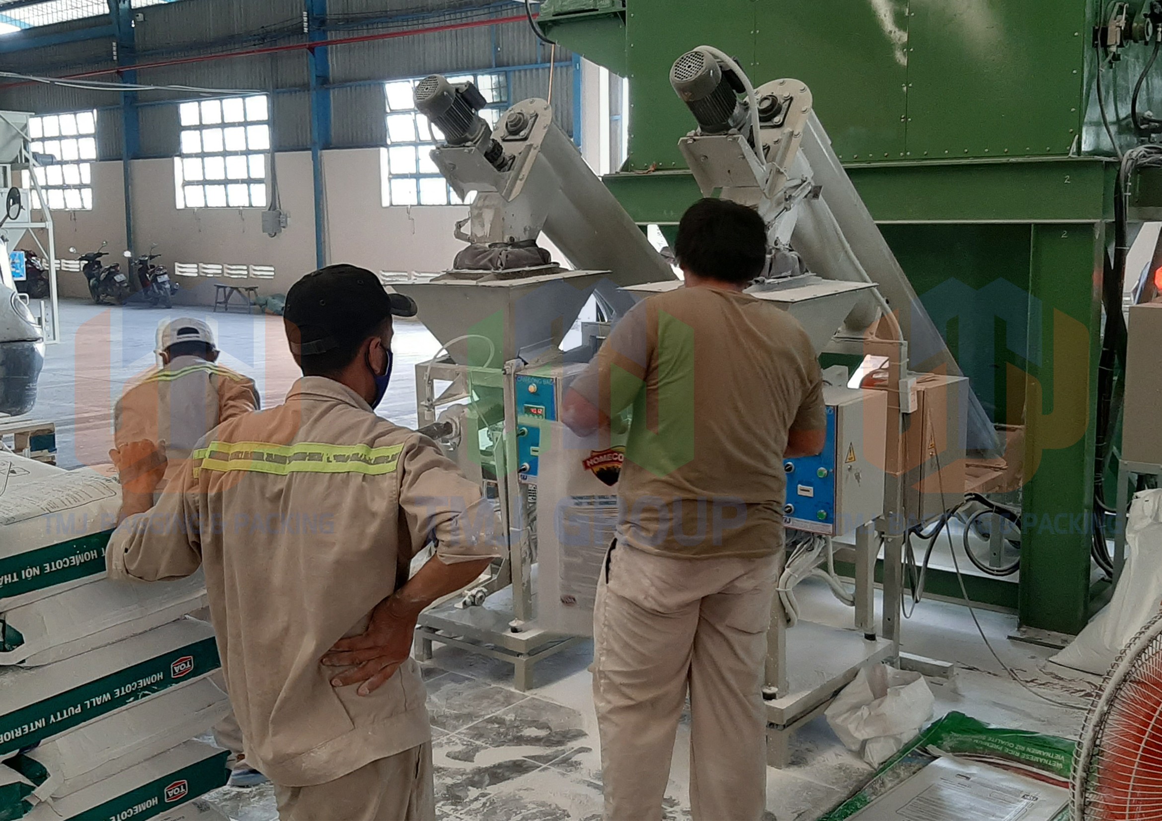 Máy cân đóng bao vữa khô, vữa xây tô, bao van