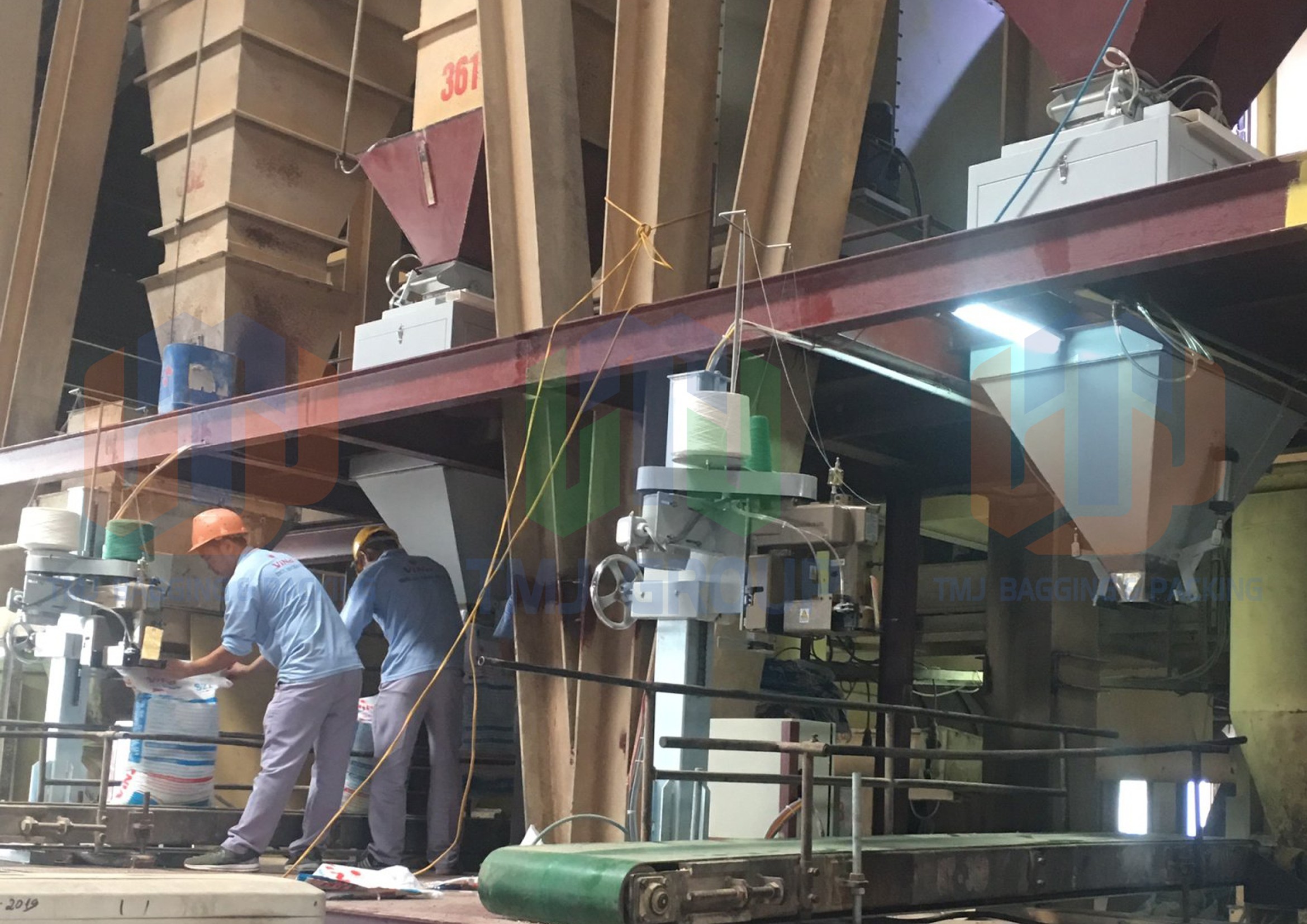 Máy cân đóng bao cám viên và nguyên liệu dạng hạt