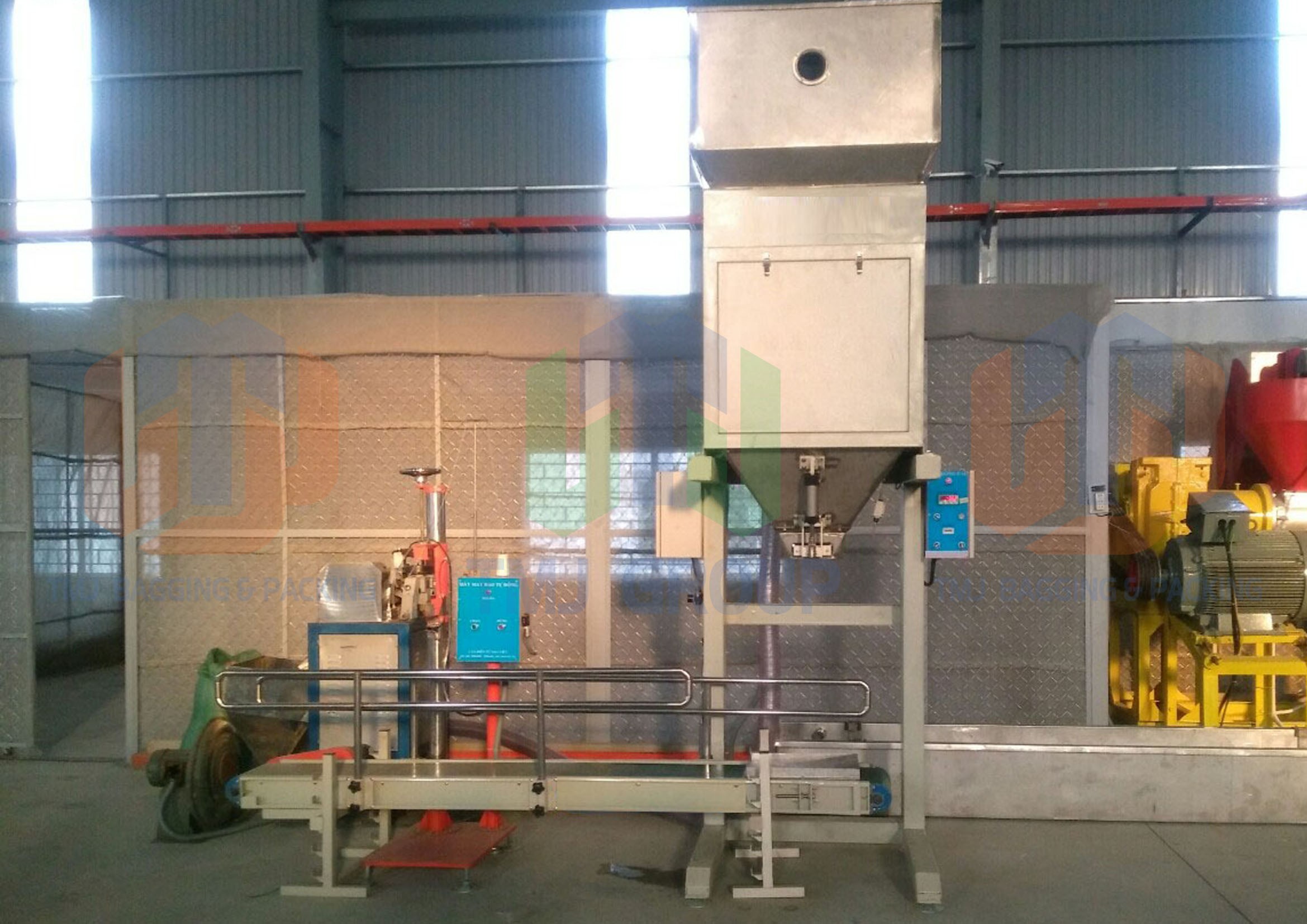 Máy cân đóng bao lúa gạo và các nguyên liệu dạng hạt