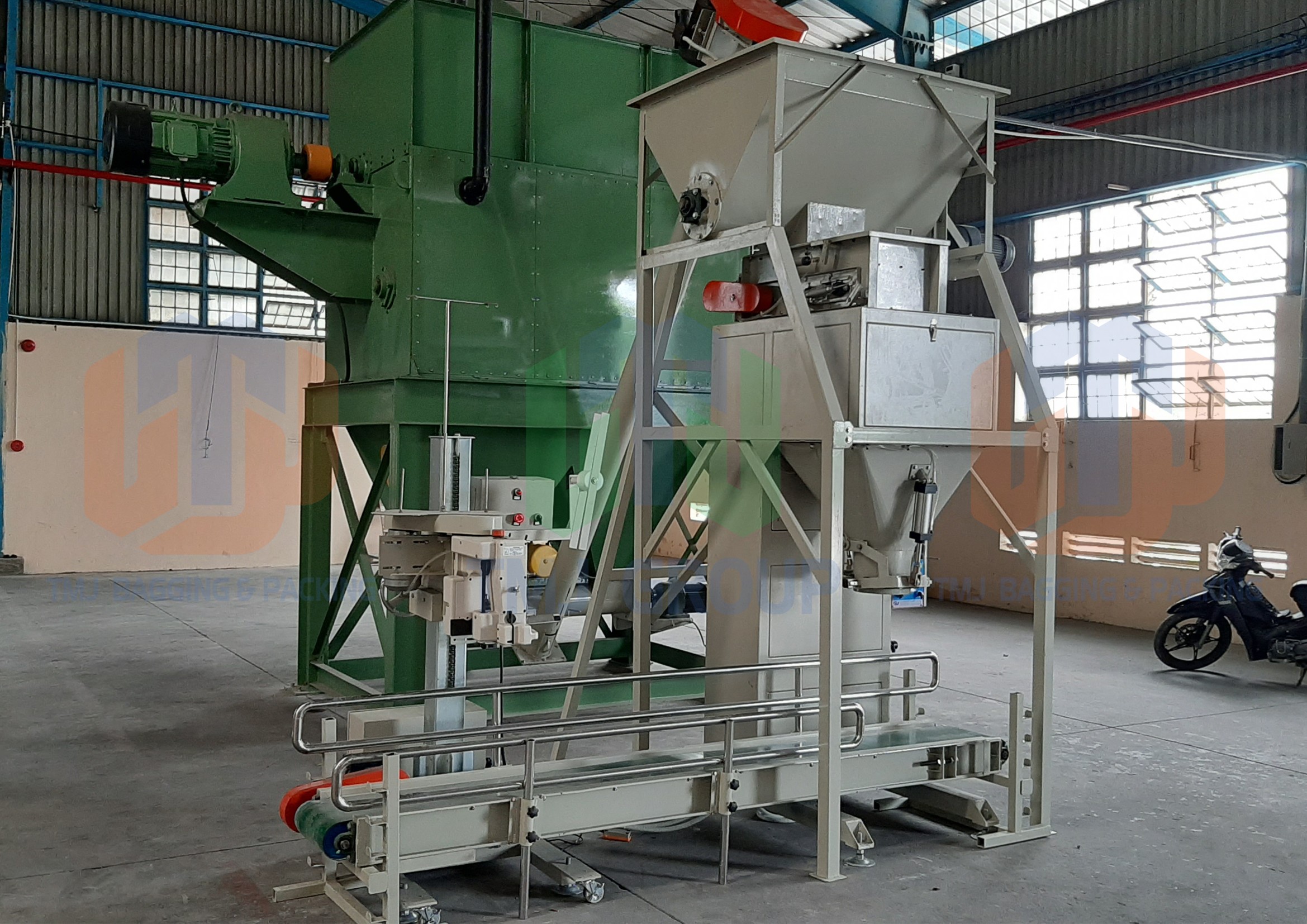 Máy cân đóng bao nguyên liệu dạng hạt và dạng bột