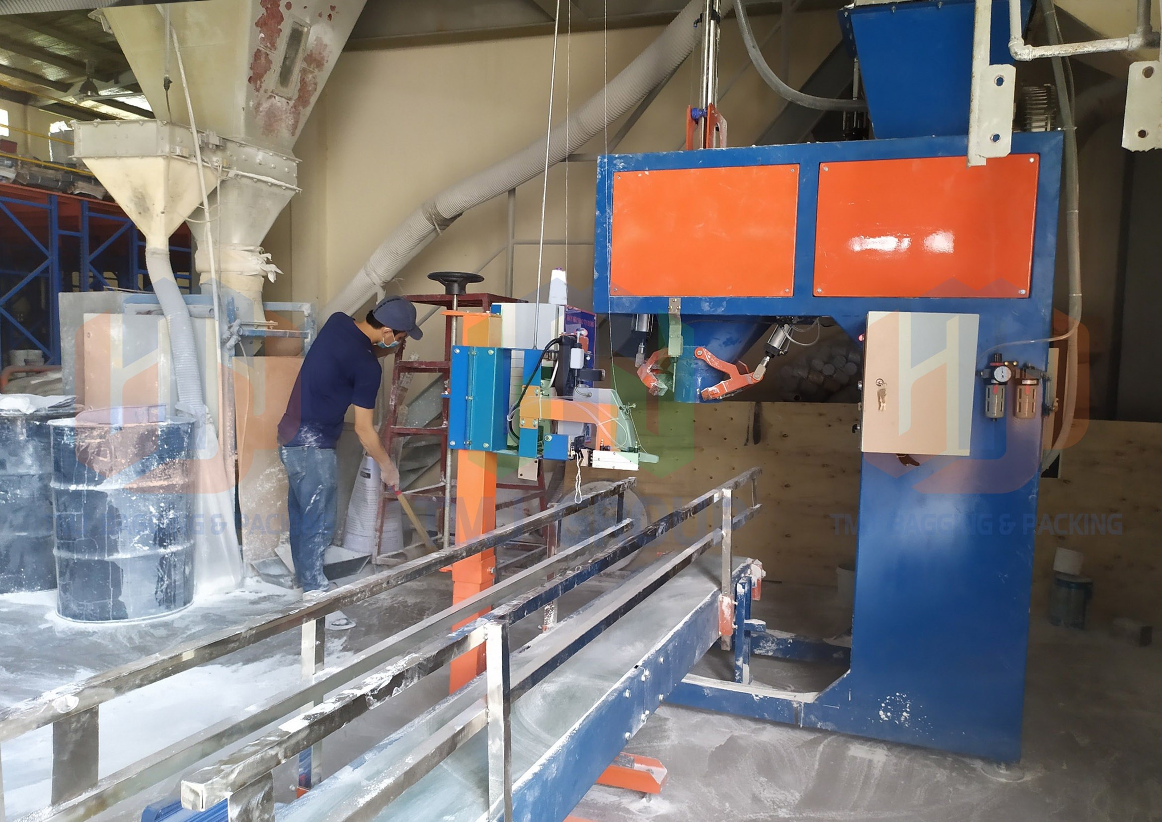 Máy cân đóng bao bột bả, bột thạch cao, bột đá, có hút chân không